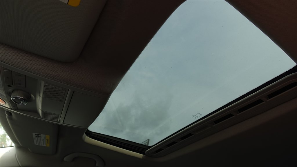 2013 Volkswagen Passat SE photo