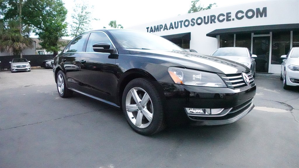 2015 Volkswagen Passat S photo