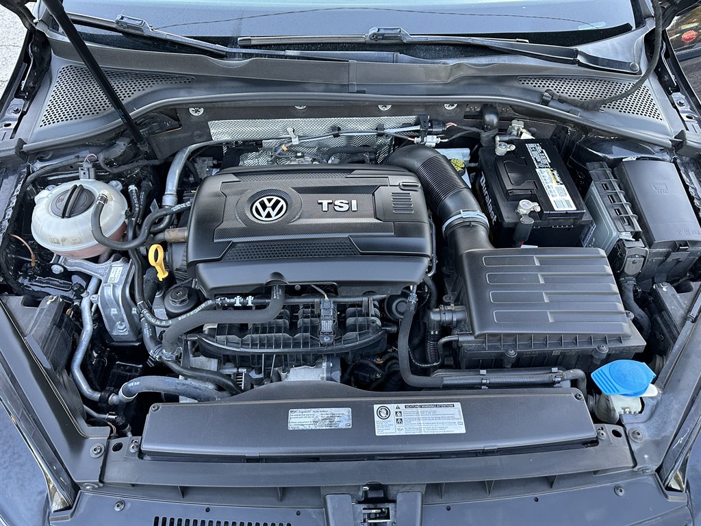 2017 Volkswagen GTI Sport photo