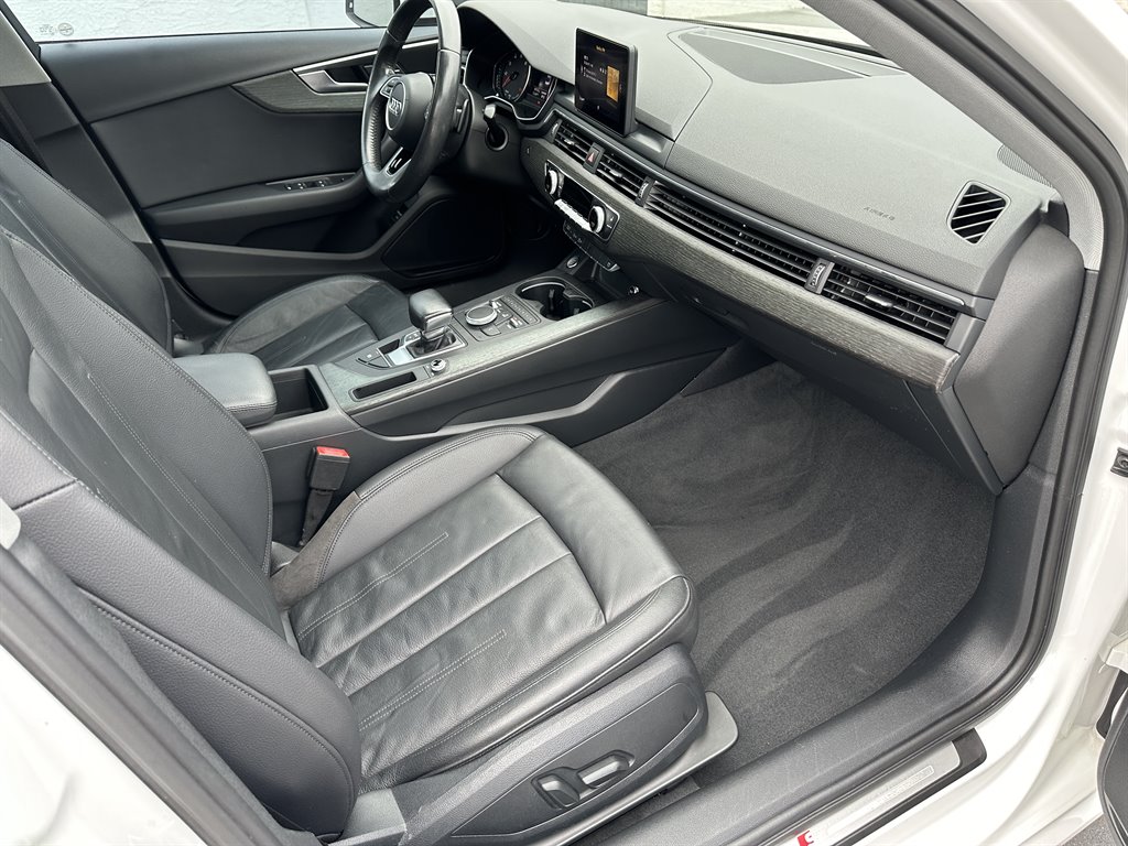 2018 Audi A4 Premium photo