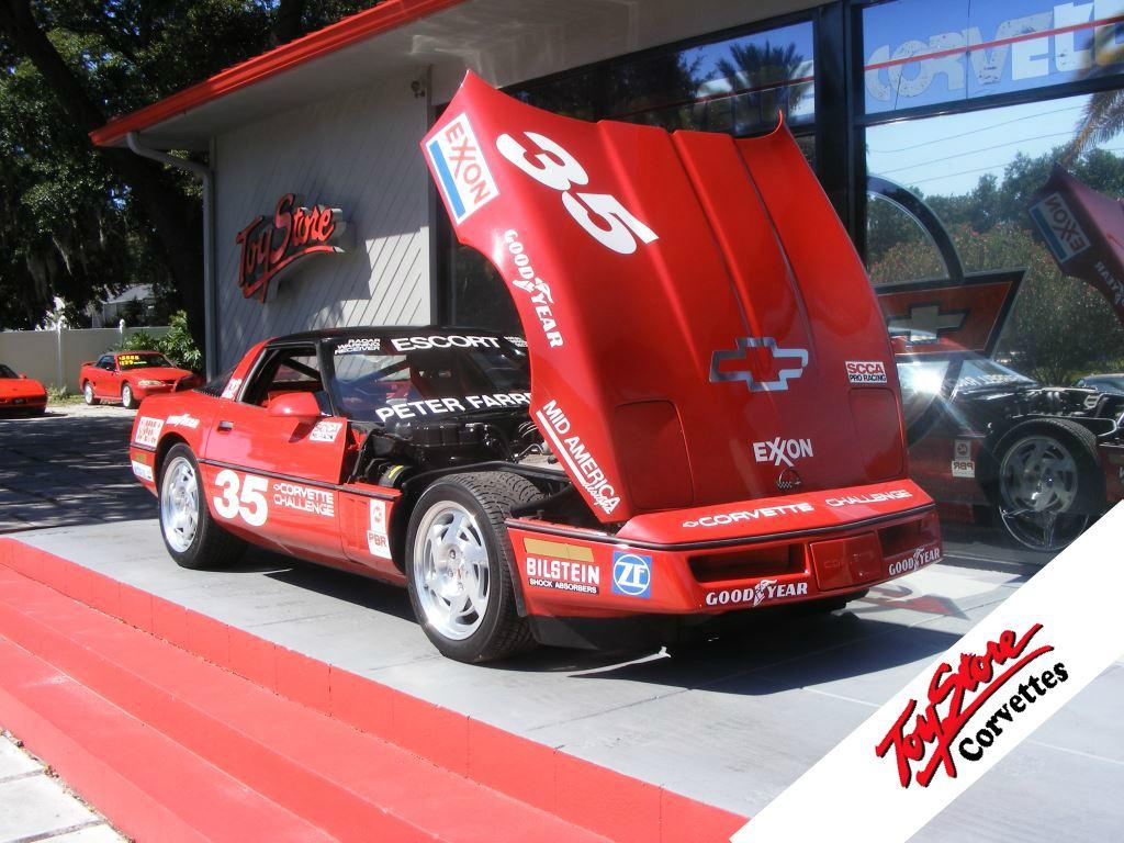 1990 CHEVROLET Corvette Coupe - $69,000