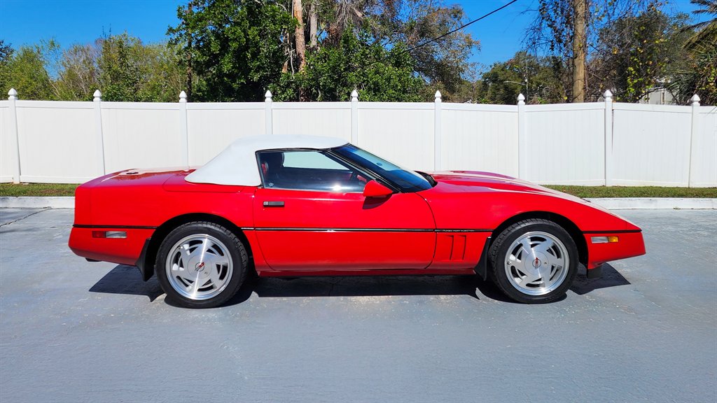 1989 Chevrolet Corvette photo