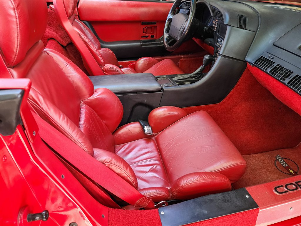 1992 Chevrolet Corvette - $16,875
