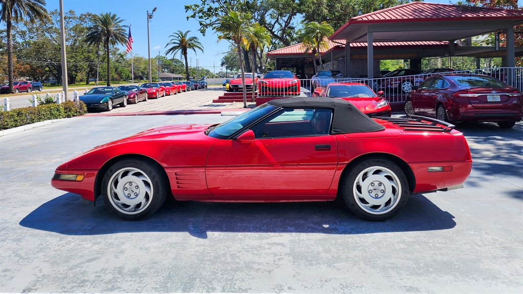 1992 Chevrolet Corvette - $16,875
