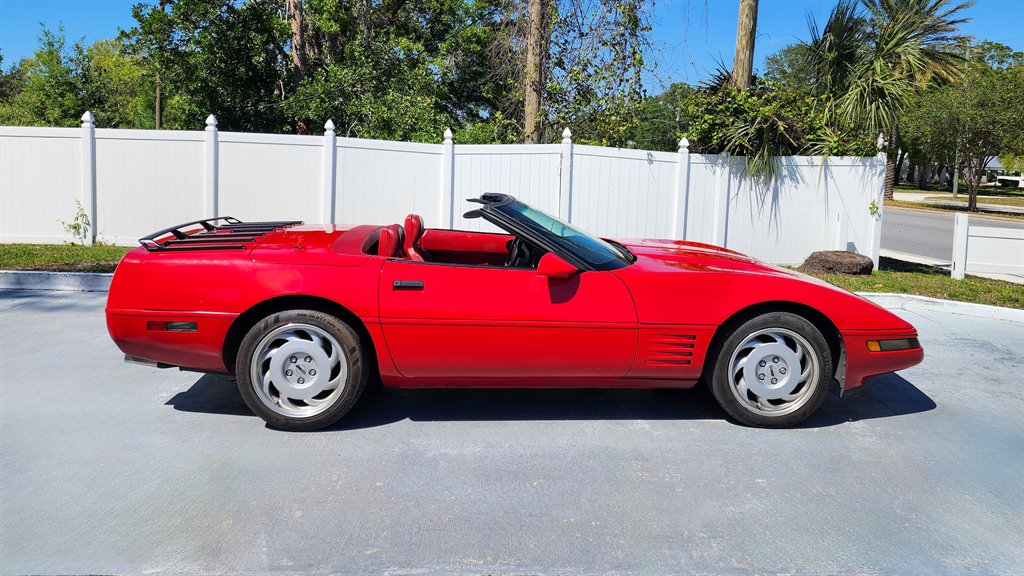1992 Chevrolet Corvette - $16,875