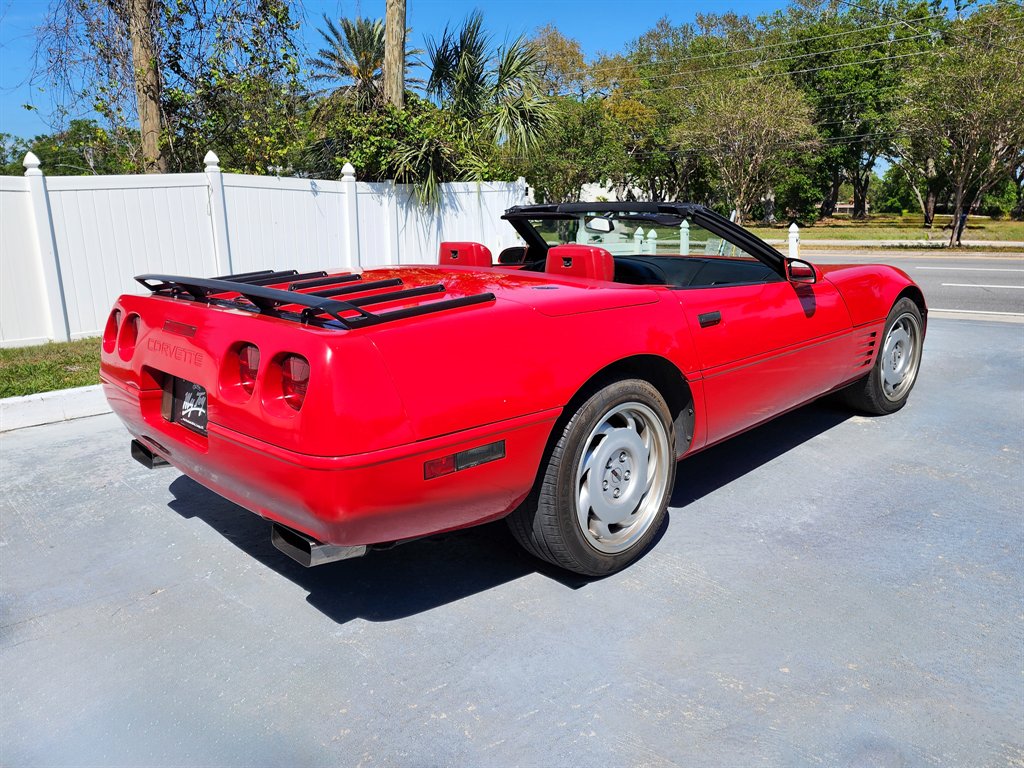 1992 Chevrolet Corvette - $16,875