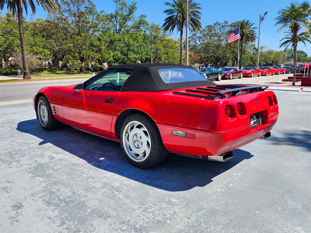 1992 Chevrolet Corvette - $16,875