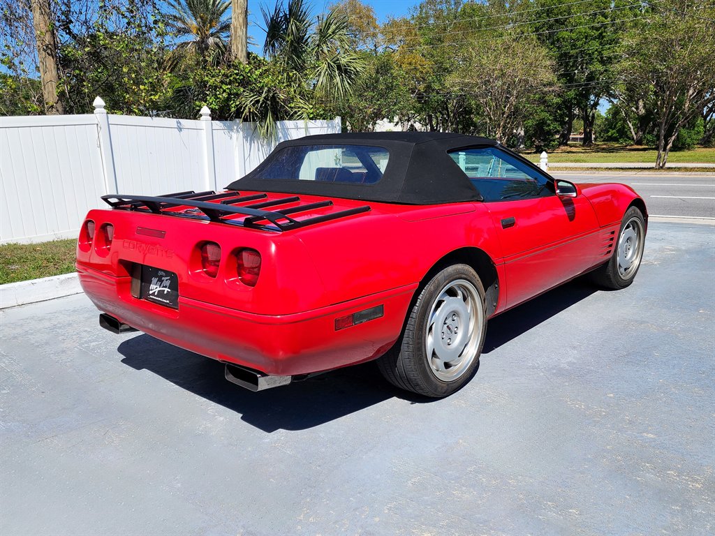 1992 Chevrolet Corvette - $16,875