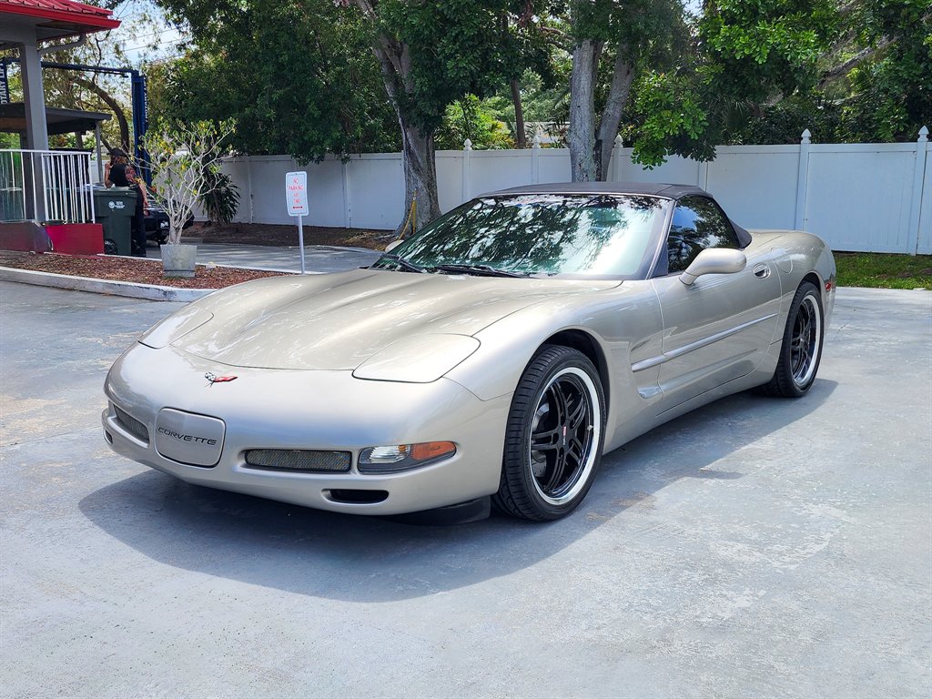 1998 Chevrolet Corvette photo