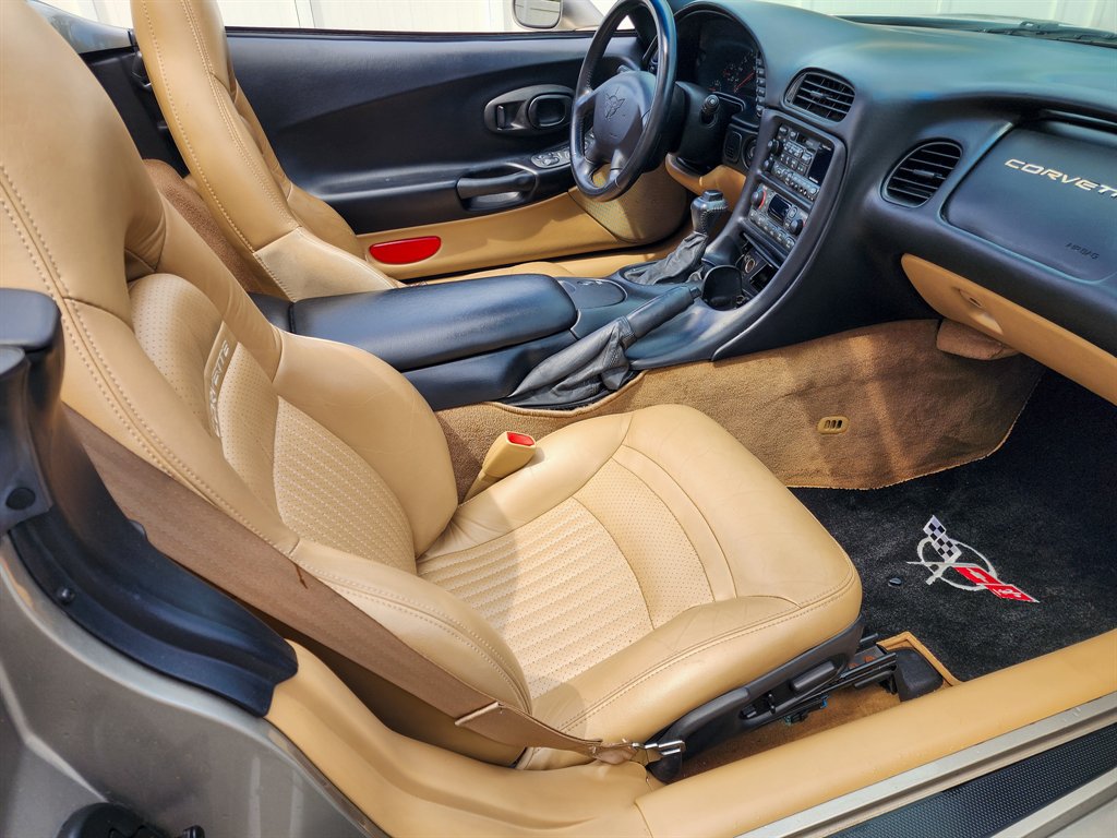 1998 Chevrolet Corvette photo
