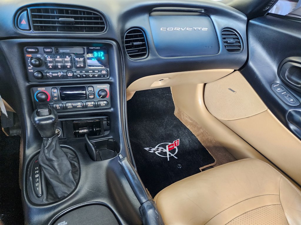1998 Chevrolet Corvette photo