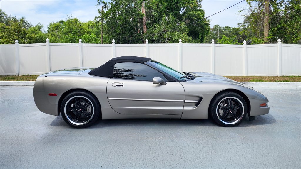 1998 Chevrolet Corvette photo