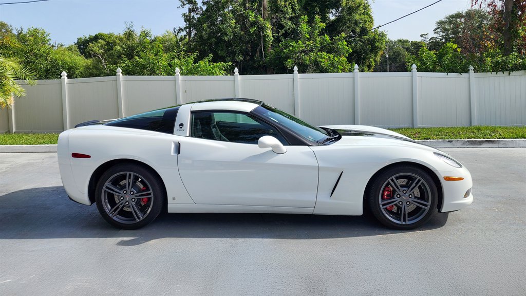 2009 Chevrolet Corvette photo