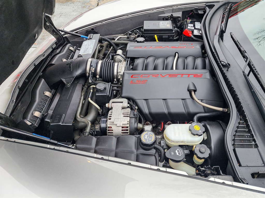 2006 Chevrolet Corvette - $25,975
