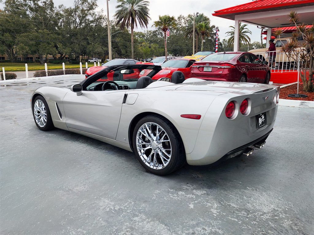 2006 Chevrolet Corvette - $25,975