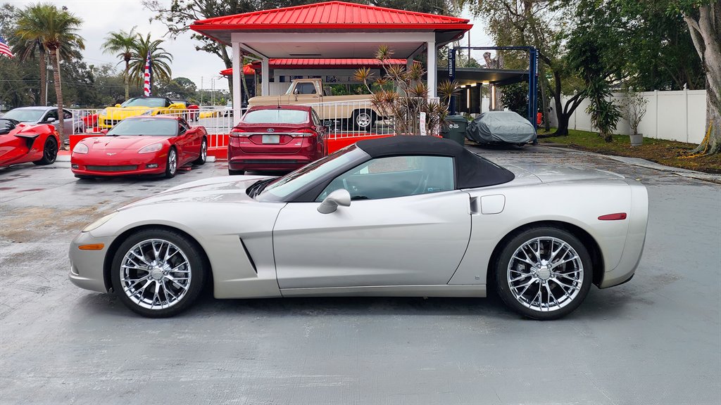 2006 Chevrolet Corvette - $25,975