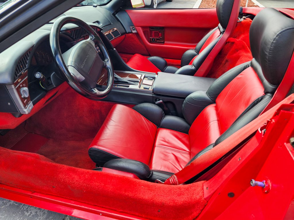 1990 Chevrolet Corvette - $16,975