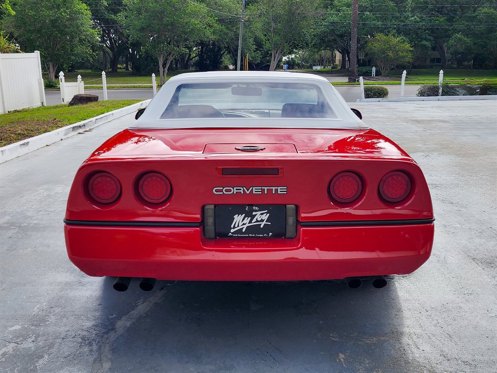 1990 Chevrolet Corvette - $16,975