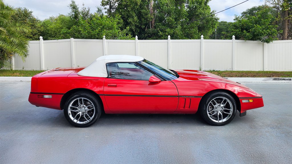 1990 Chevrolet Corvette - $16,975