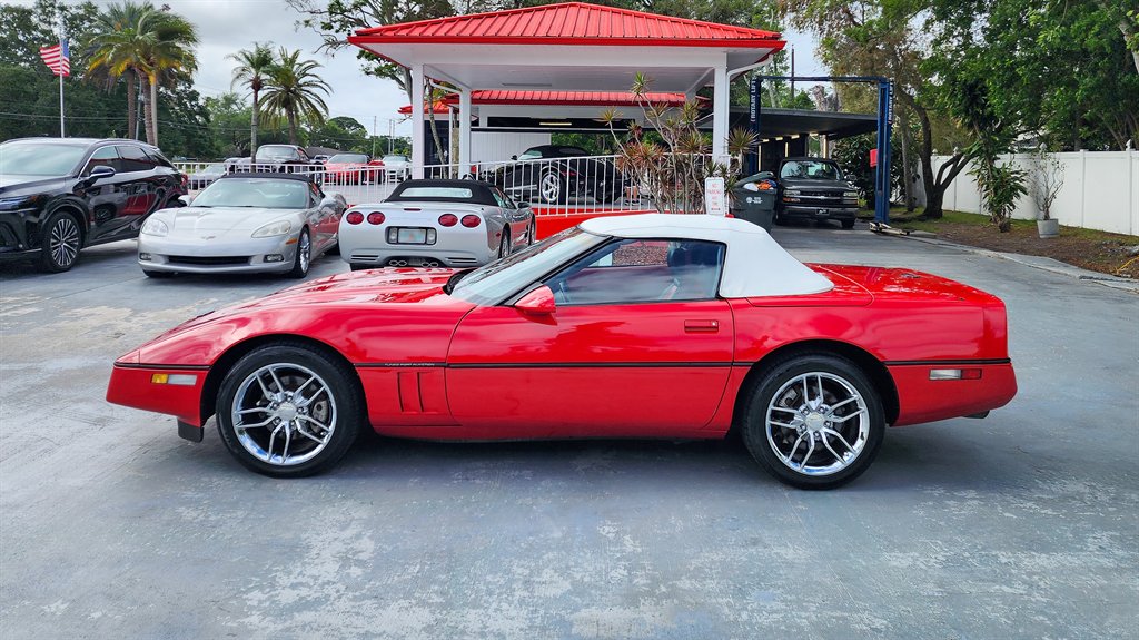 1990 Chevrolet Corvette - $16,975