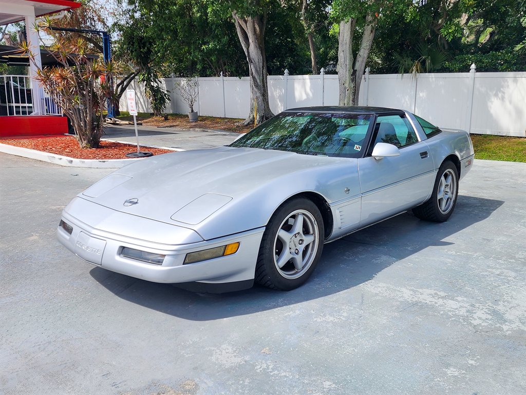 1996 Chevrolet Corvette - $18,875
