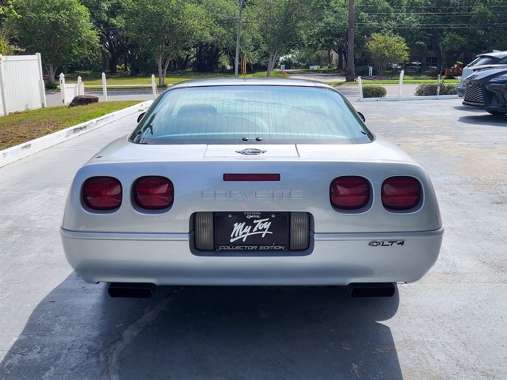 1996 Chevrolet Corvette - $18,875
