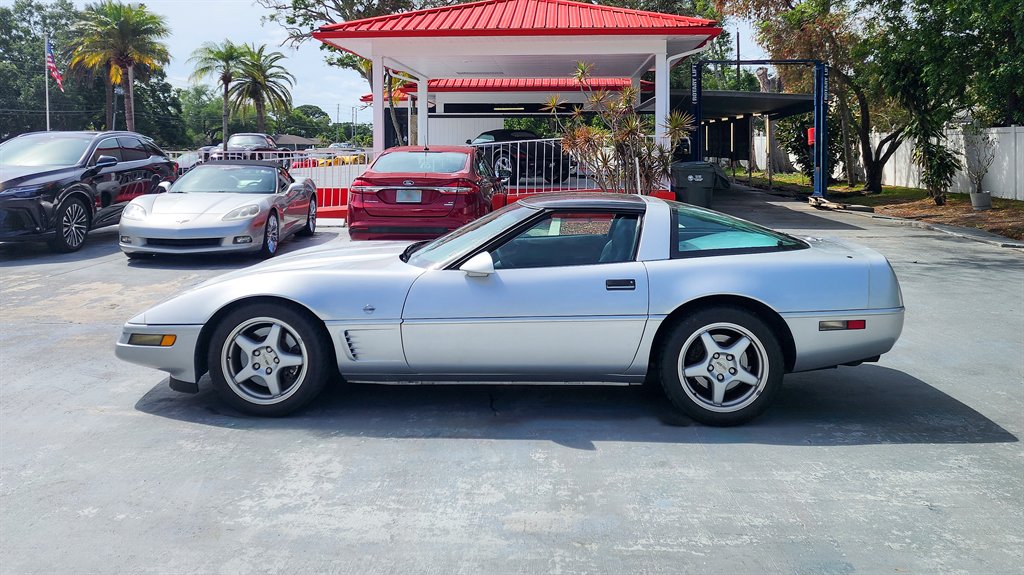 1996 Chevrolet Corvette - $18,875