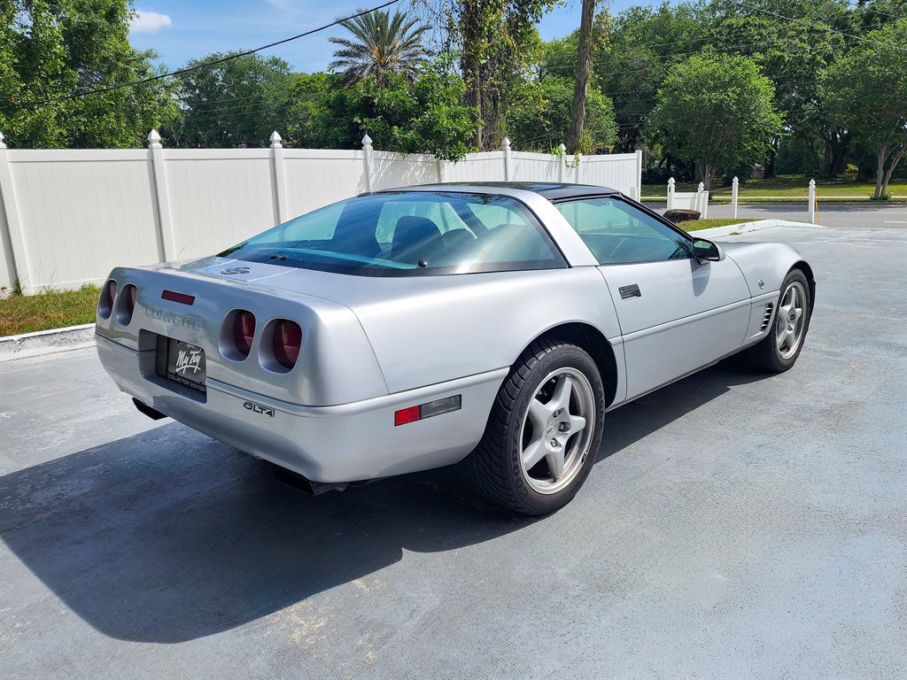 1996 Chevrolet Corvette - $18,875