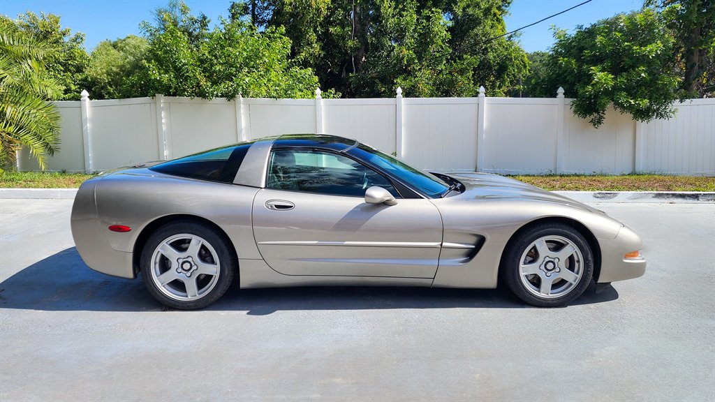 1998 Chevrolet Corvette - $17,850