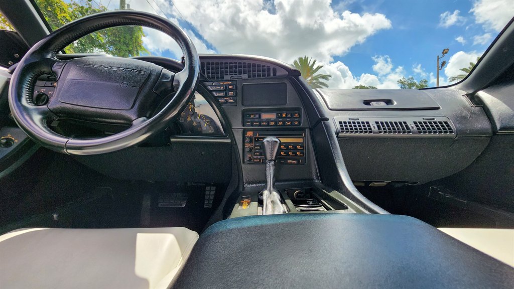 1993 Chevrolet Corvette - $17,875