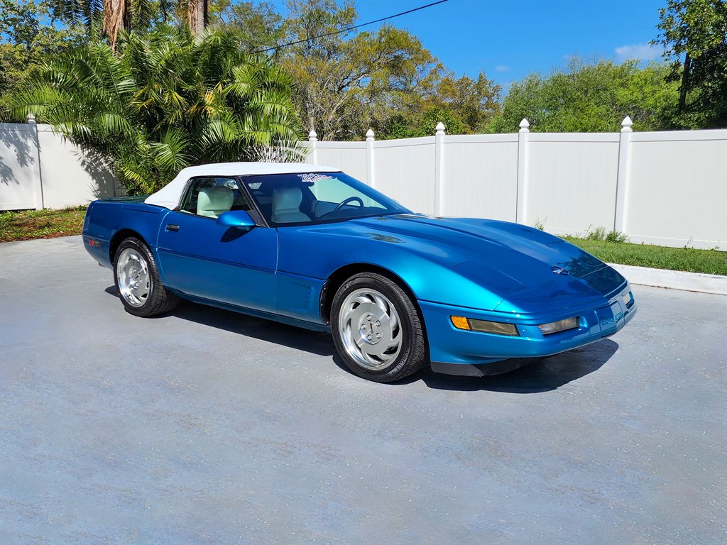 1993 Chevrolet Corvette - $17,875