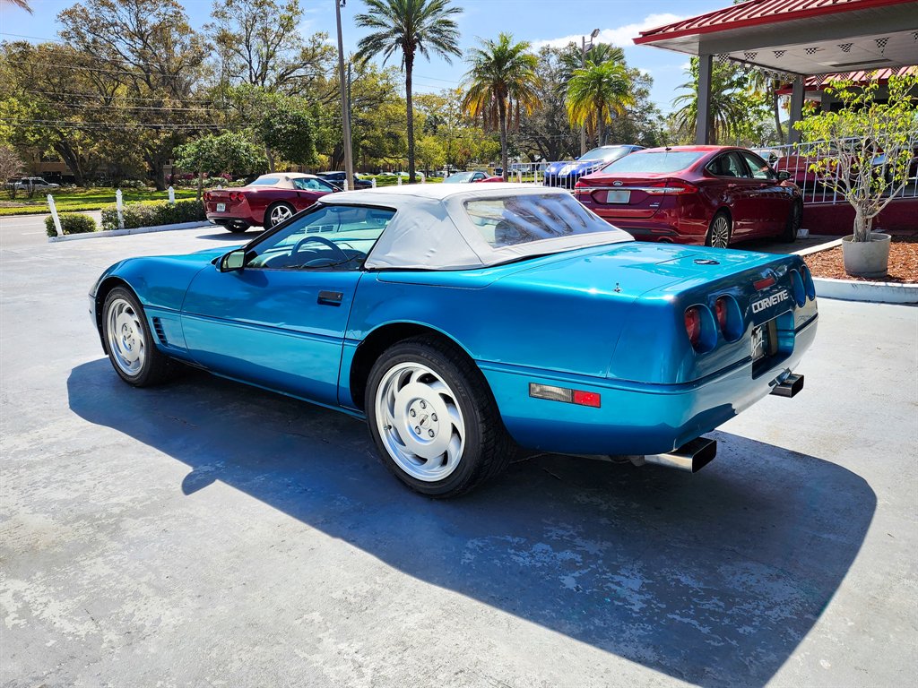 1993 Chevrolet Corvette - $17,875