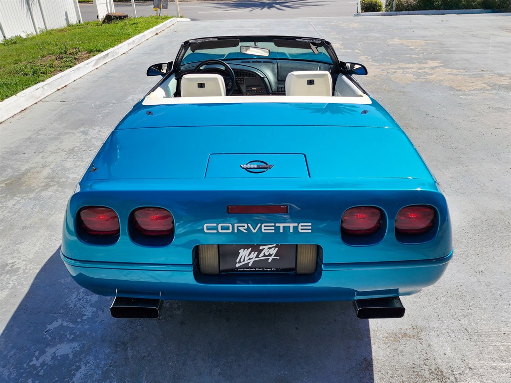 1993 Chevrolet Corvette - $17,875