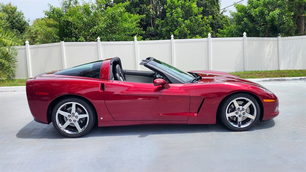 2007 Chevrolet Corvette - $38,875