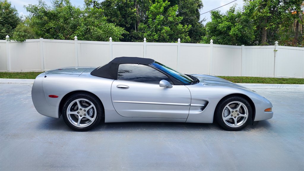 2000 Chevrolet Corvette - $17,875