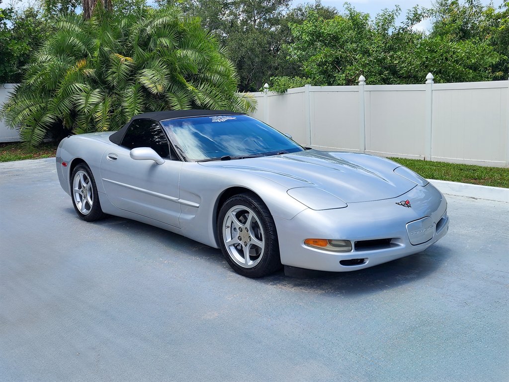 2000 Chevrolet Corvette - $17,875