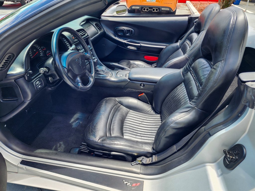 2000 Chevrolet Corvette - $17,875
