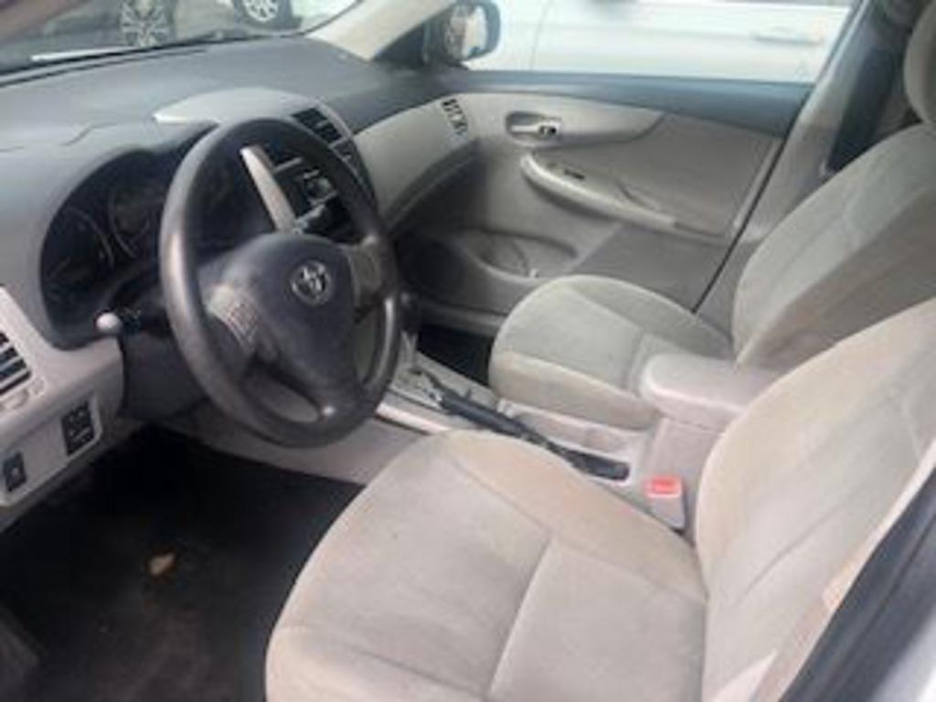 2013 Toyota Corolla L photo
