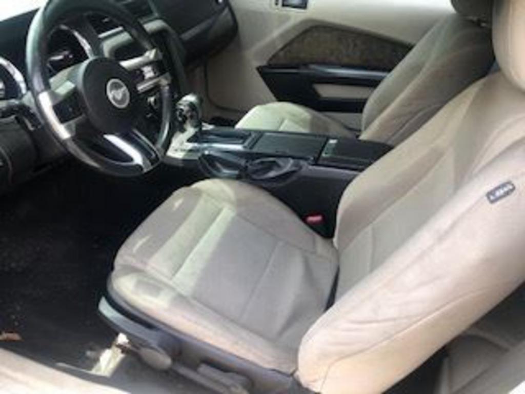 2010 Ford Mustang - $2,900