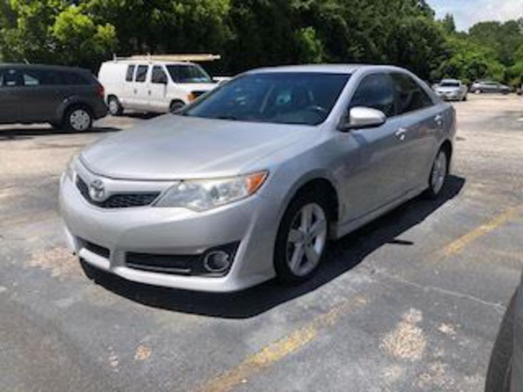 2014 Toyota Camry L photo