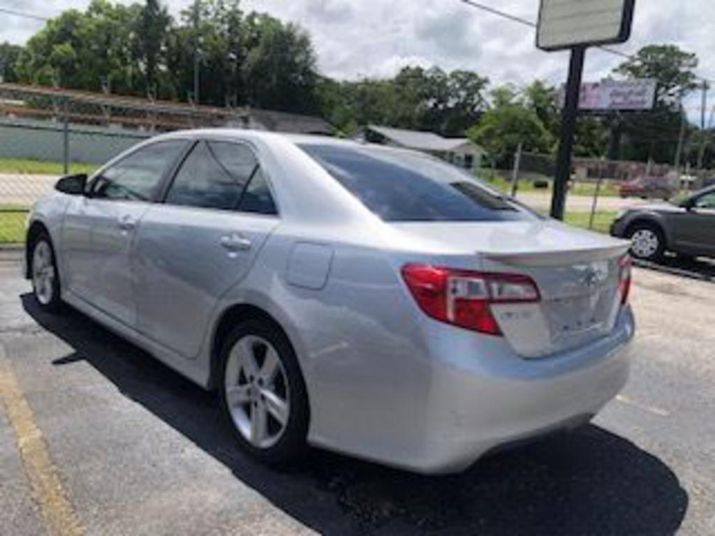 2014 Toyota Camry L photo