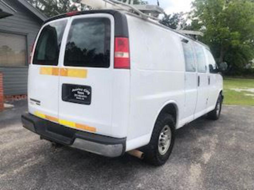 2014 Chevrolet Express 2500 2500 photo