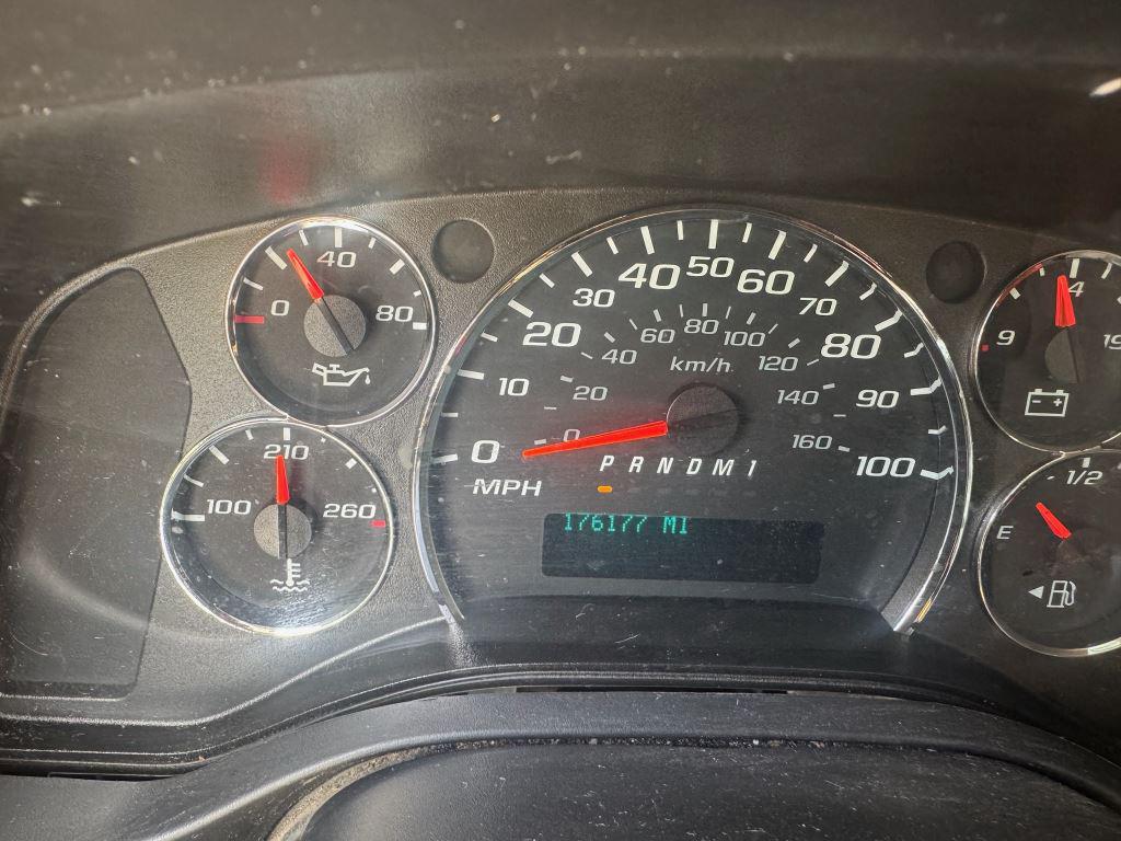 2014 Chevrolet Express - $8,995