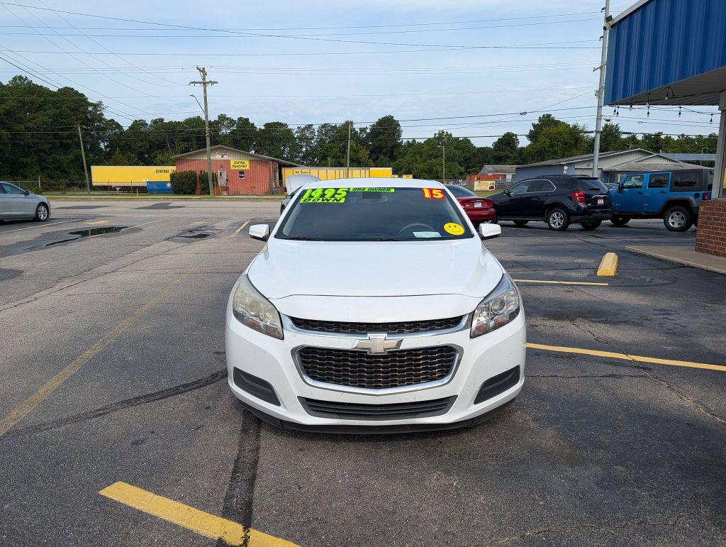 2015 Chevrolet Malibu - $7,995