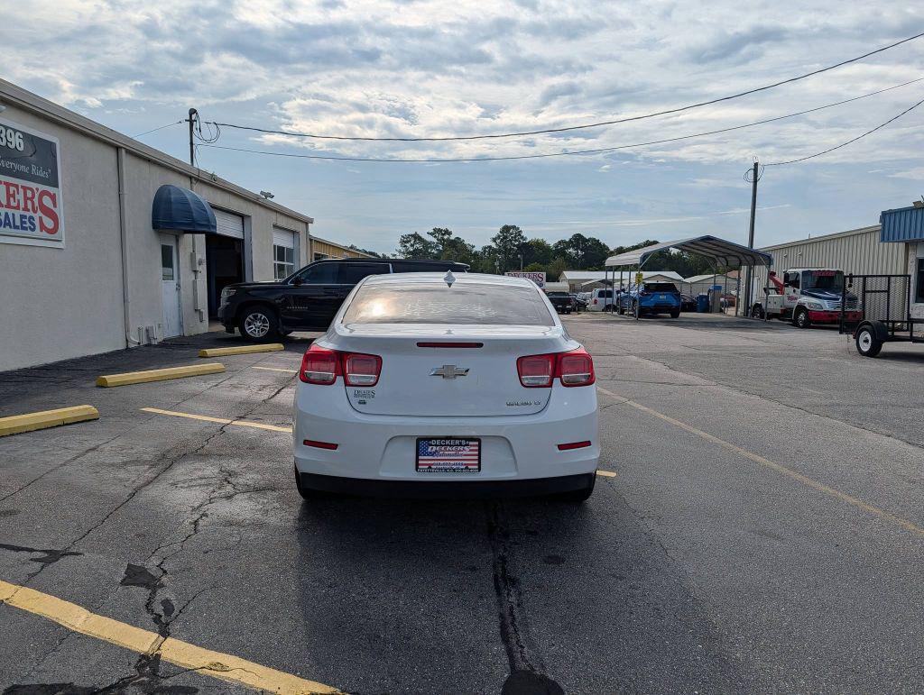 2015 Chevrolet Malibu - $7,995