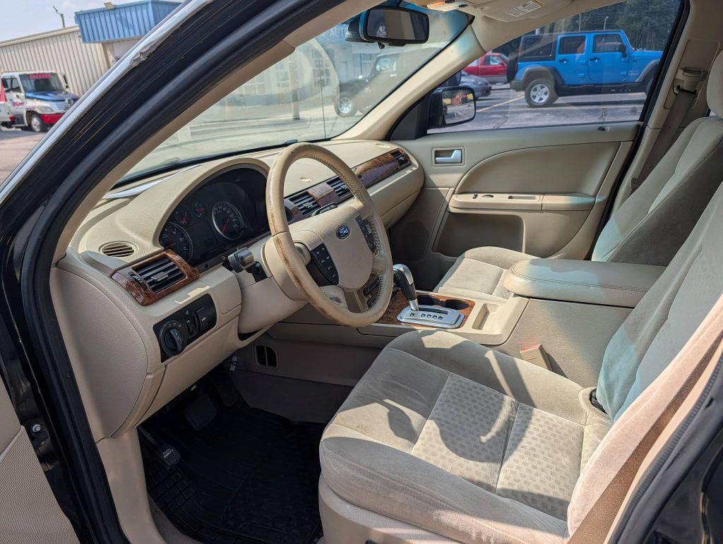 2007 Ford Five Hundred - $5,995
