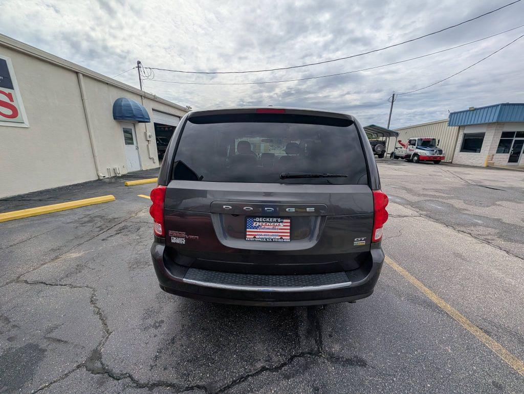 2017 Dodge Grand Caravan - $8,995