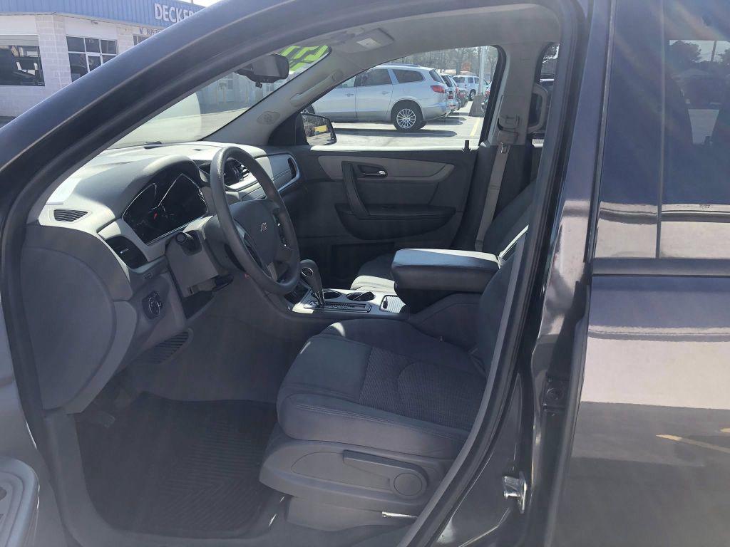 2017 Chevrolet Traverse - $12,995