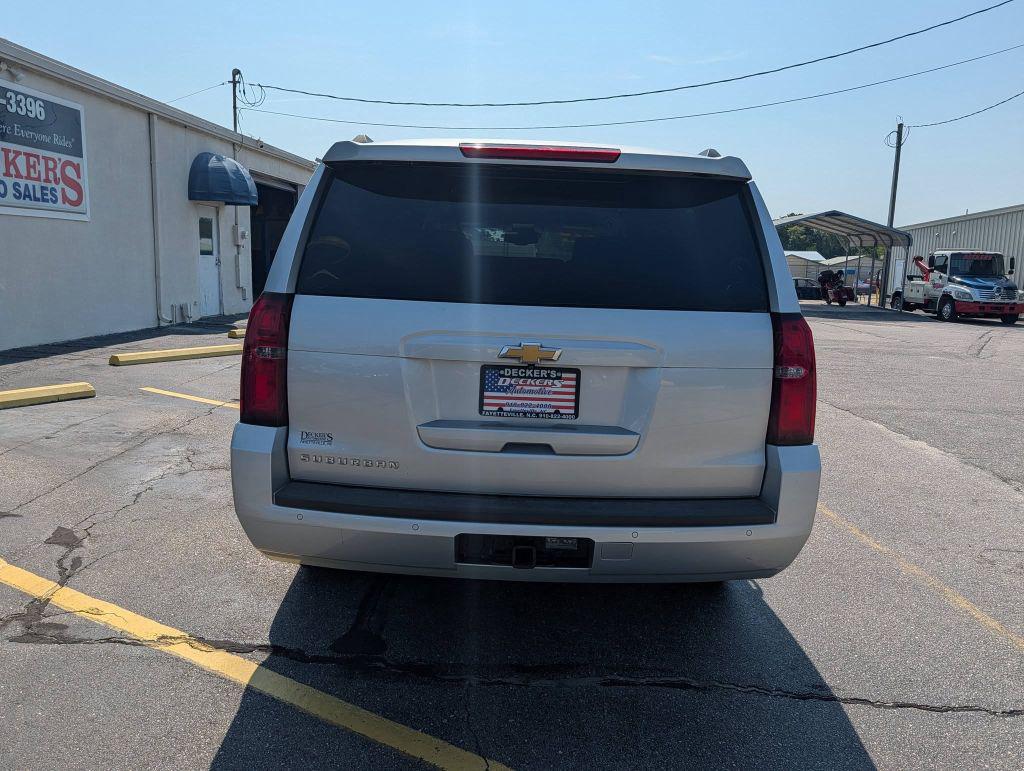 2015 Chevrolet Suburban - $13,995
