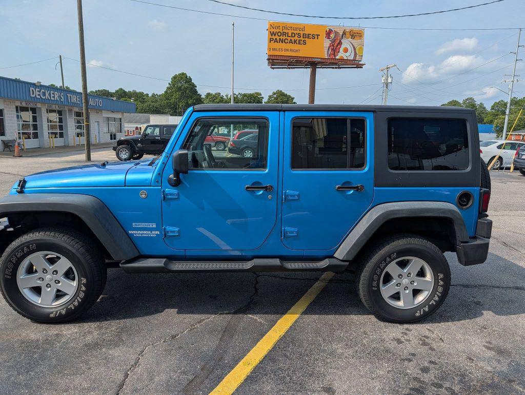 2010 Jeep Wrangler - $14,995